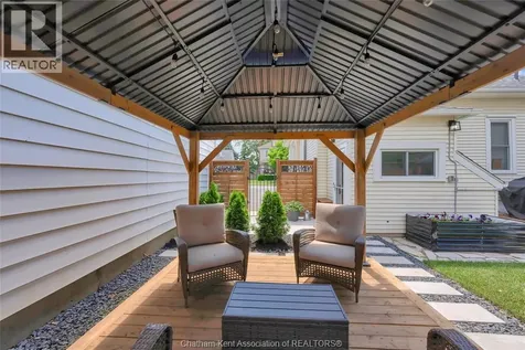 17 Lowe Street Chatham ON N7L 1J6