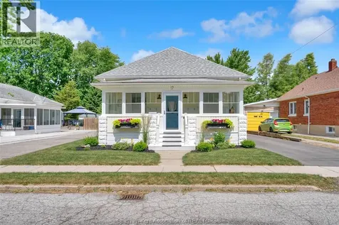 17 Lowe Street Chatham ON N7L 1J6