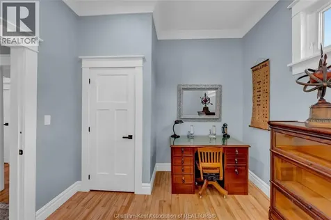 17 Lowe Street Chatham ON N7L 1J6