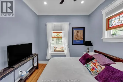 17 Lowe Street Chatham ON N7L 1J6