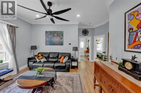 17 Lowe Street Chatham ON N7L 1J6
