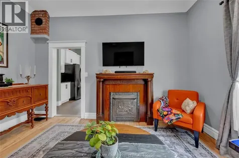 17 Lowe Street Chatham ON N7L 1J6