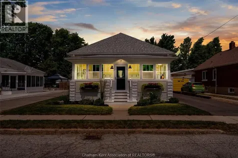 17 Lowe Street Chatham ON N7L 1J6