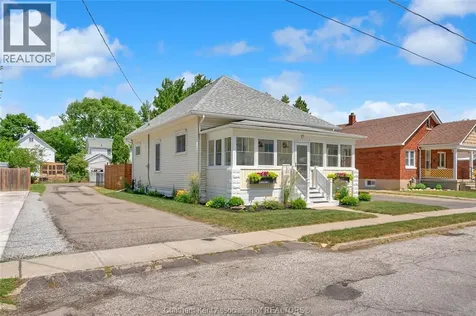 17 Lowe Street Chatham ON N7L 1J6