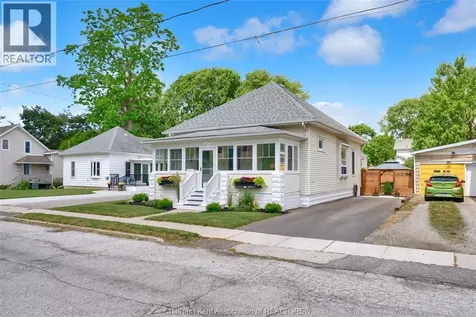 17 Lowe Street Chatham ON N7L 1J6