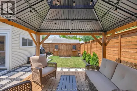 17 Lowe Street Chatham ON N7L 1J6