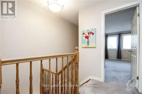 15 Peterson Place Ottawa ON K2L 4A8