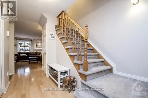 15 Peterson Place Ottawa ON K2L 4A8