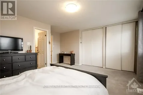 15 Peterson Place Ottawa ON K2L 4A8