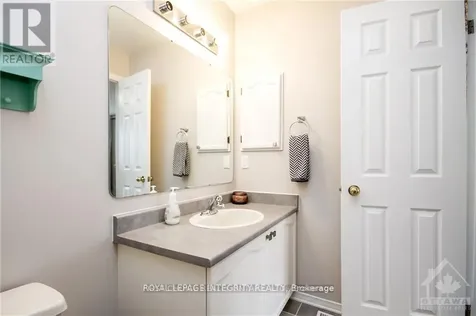 15 Peterson Place Ottawa ON K2L 4A8