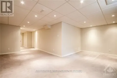 15 Peterson Place Ottawa ON K2L 4A8