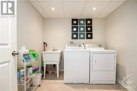 15 Peterson Place Ottawa ON K2L 4A8