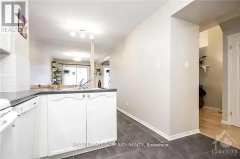 15 Peterson Place Ottawa ON K2L 4A8