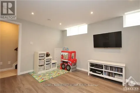 505 Bretby Crescent Ottawa ON K2J 5P8