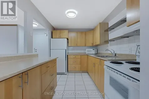 665 Bathgate Drive Ottawa ON K1K 3Y4