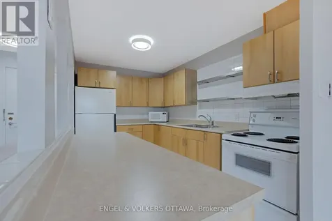 665 Bathgate Drive Ottawa ON K1K 3Y4