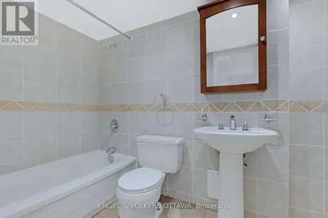 665 Bathgate Drive Ottawa ON K1K 3Y4