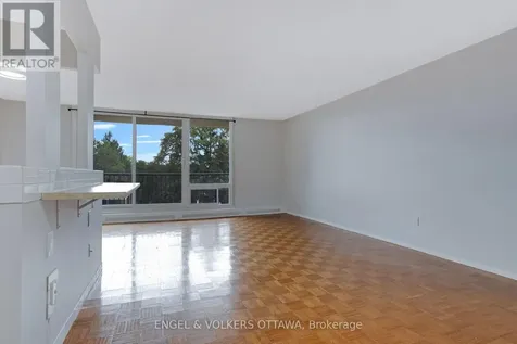 665 Bathgate Drive Ottawa ON K1K 3Y4