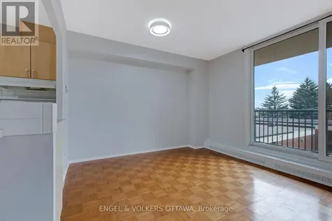 665 Bathgate Drive Ottawa ON K1K 3Y4