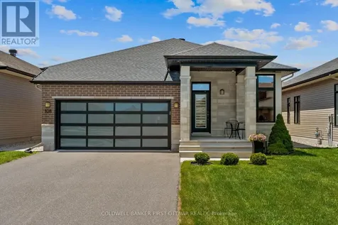 108 Scorpio Mews Ottawa ON K4M 0K3