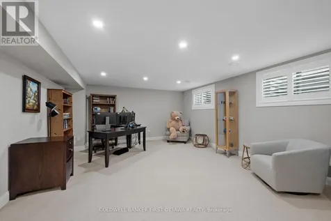108 Scorpio Mews Ottawa ON K4M 0K3