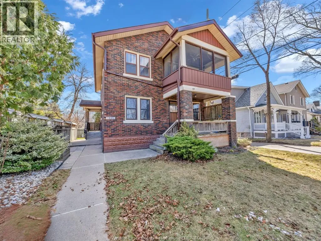 535 Pine Street Windsor ON N9A 6E6