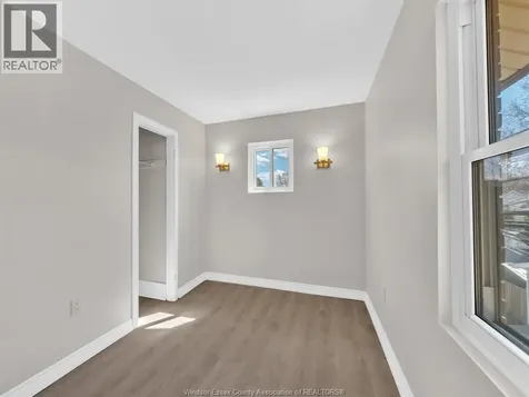535 Pine Street Windsor ON N9A 6E6