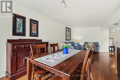 132 Montmorency Way Ottawa ON K4A 0J2