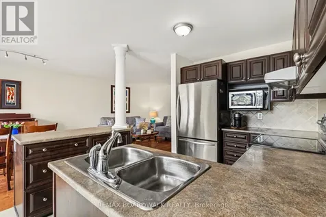 132 Montmorency Way Ottawa ON K4A 0J2