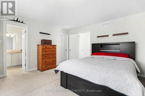 132 Montmorency Way Ottawa ON K4A 0J2