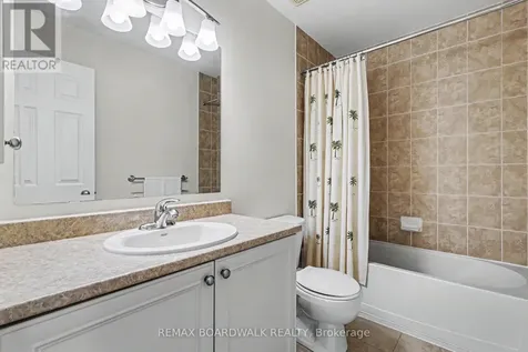 132 Montmorency Way Ottawa ON K4A 0J2