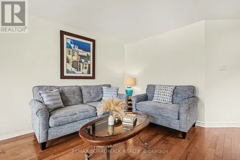 132 Montmorency Way Ottawa ON K4A 0J2