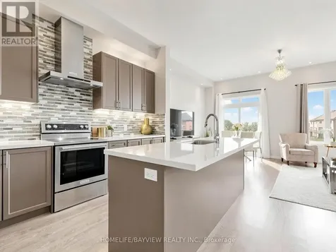 240 Elyse Court Aurora ON L4G 2C9