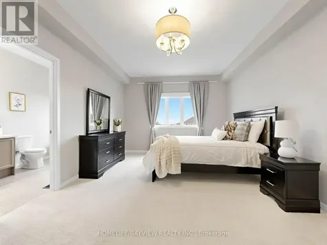 240 Elyse Court Aurora ON L4G 2C9