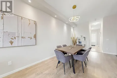 240 Elyse Court Aurora ON L4G 2C9