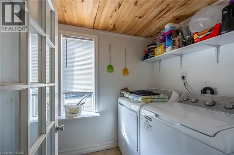 122 Queen Street Ingersoll ON N5C 3A6