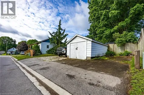 122 Queen Street Ingersoll ON N5C 3A6