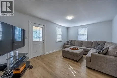 122 Queen Street Ingersoll ON N5C 3A6