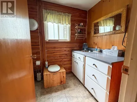 22 Rapids Avenue Cochrane ON P0L 1C0
