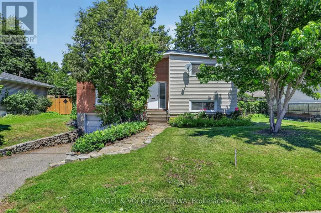 1363 Heron Road Ottawa ON K1V 6A6