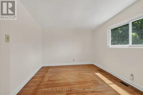 1363 Heron Road Ottawa ON K1V 6A6