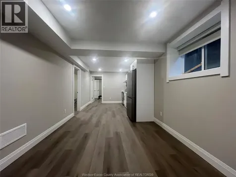 917 Mckay Avenue Windsor ON N9B 2A4