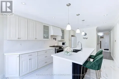 109 Woodcroft Lane Vaughan (west Woodbridge) ON L4L 6T2