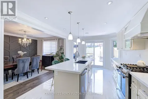 109 Woodcroft Lane Vaughan (west Woodbridge) ON L4L 6T2