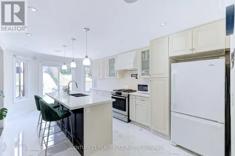 109 Woodcroft Lane Vaughan (west Woodbridge) ON L4L 6T2