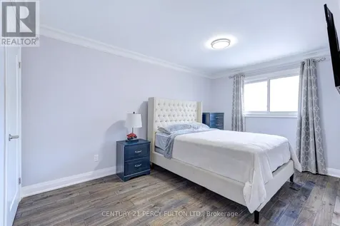 109 Woodcroft Lane Vaughan (west Woodbridge) ON L4L 6T2