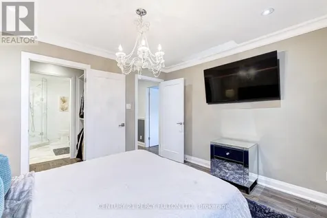 109 Woodcroft Lane Vaughan (west Woodbridge) ON L4L 6T2