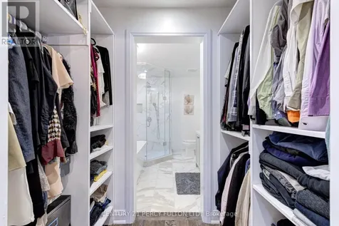 109 Woodcroft Lane Vaughan (west Woodbridge) ON L4L 6T2