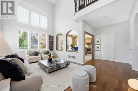 50 Robert Grundy Road Markham (cachet) ON L6C 3A3