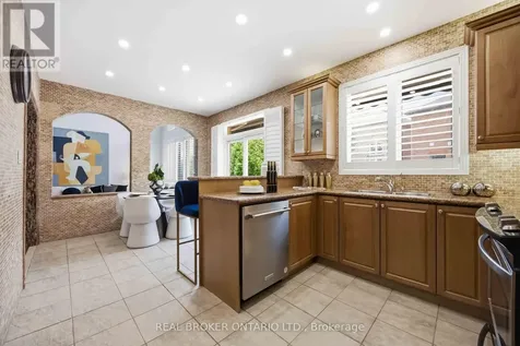 50 Robert Grundy Road Markham (cachet) ON L6C 3A3